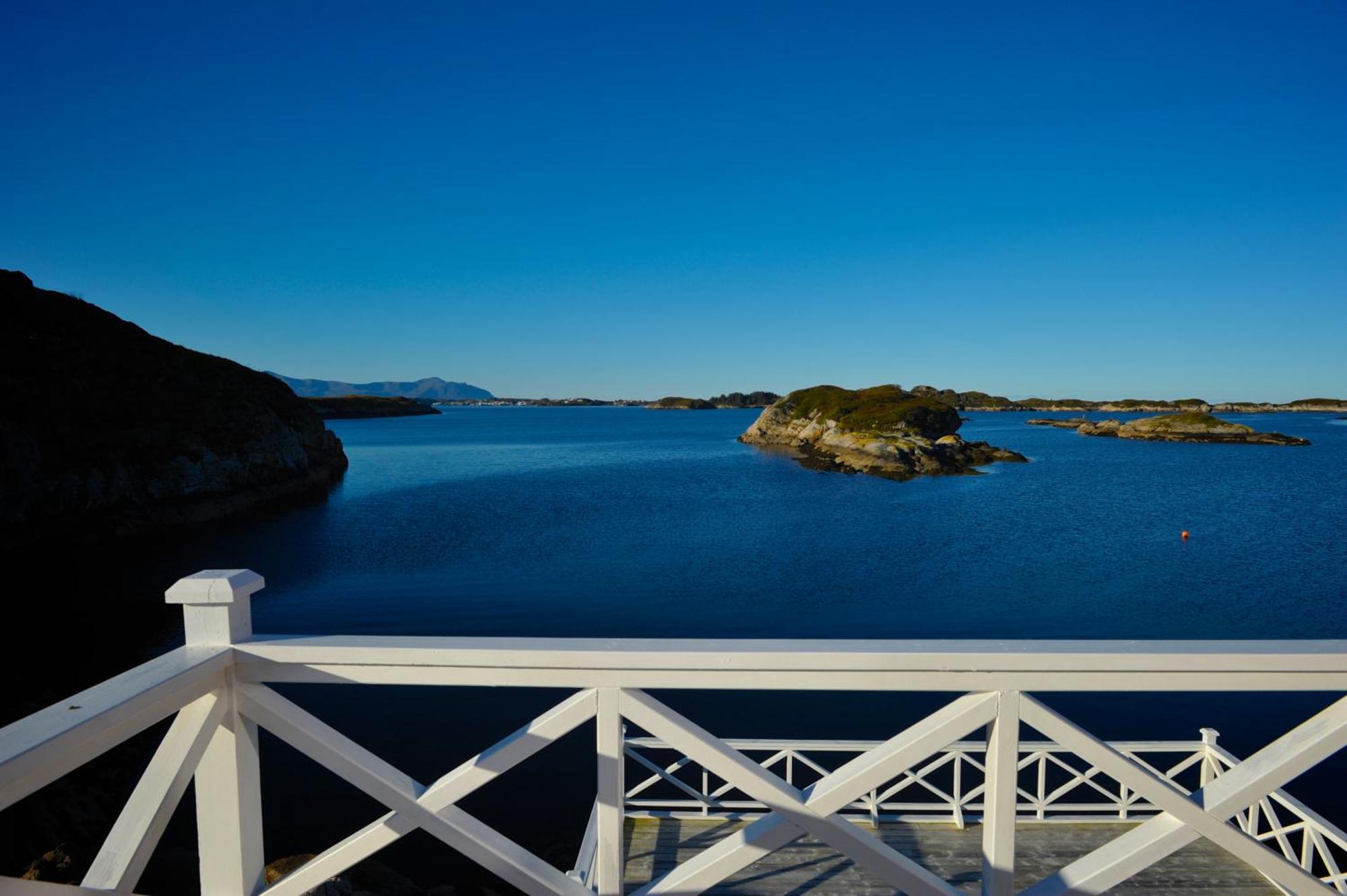 Atlantic Road Seaside Housing Litlrossoya