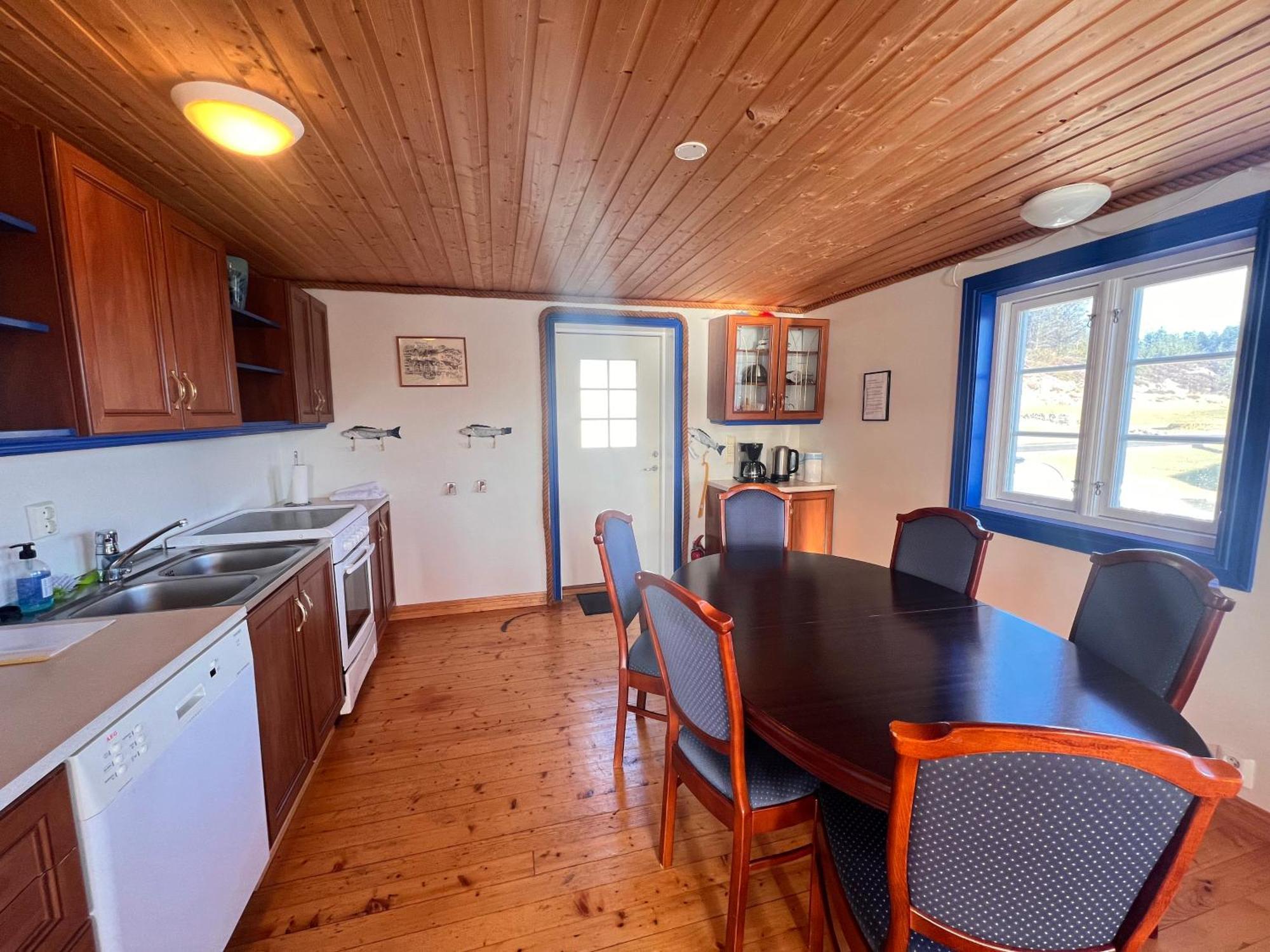 Atlantic Road Seaside Housing Litlrossoya